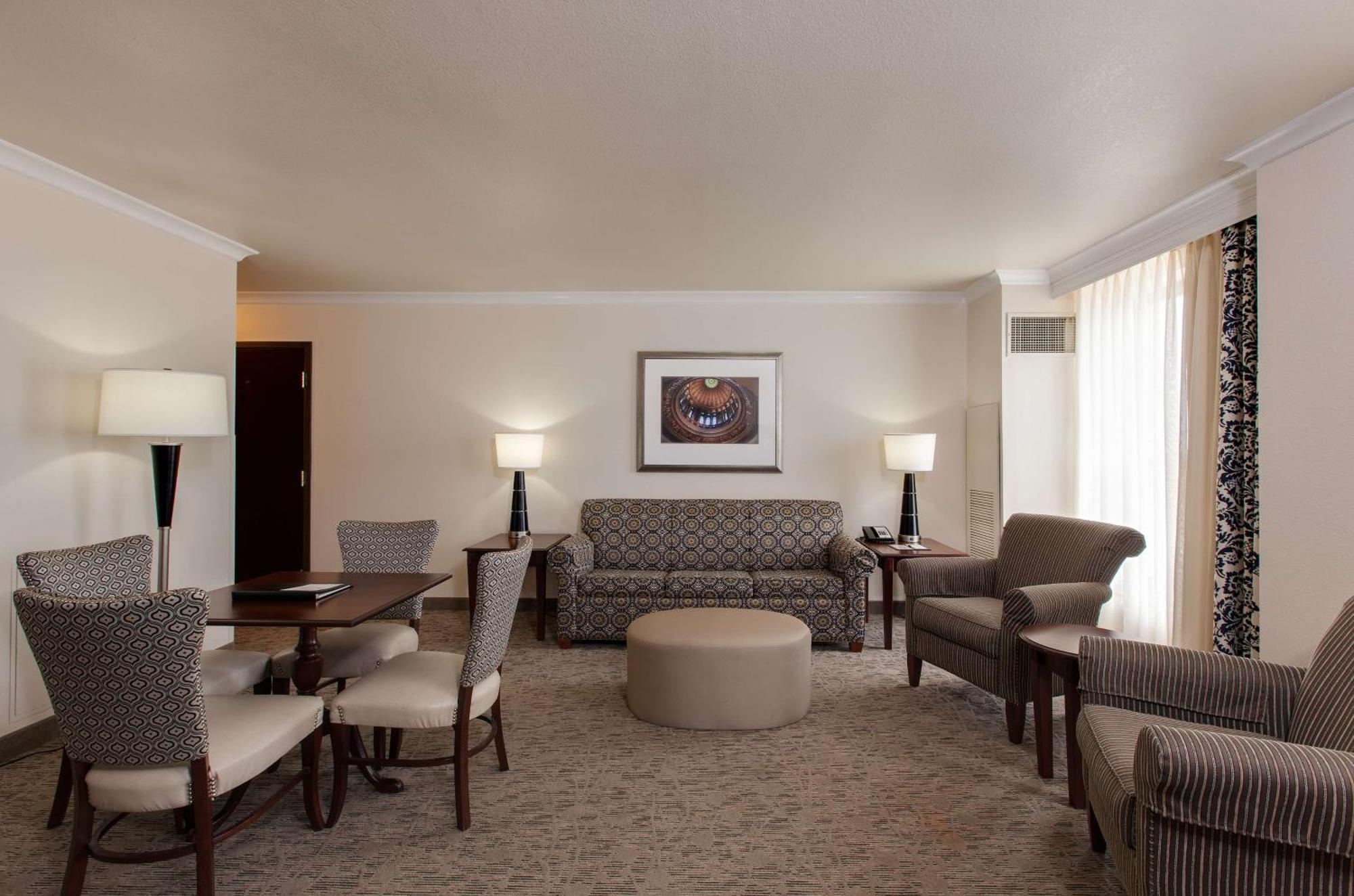 President Abraham Lincoln - A Doubletree By Hilton Hotel Springfield Extérieur photo